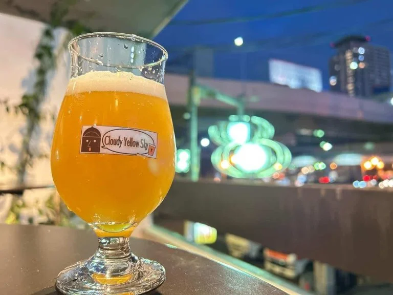 名古屋駅近くのビアバーで楽しむ新鮮なクラフトビール