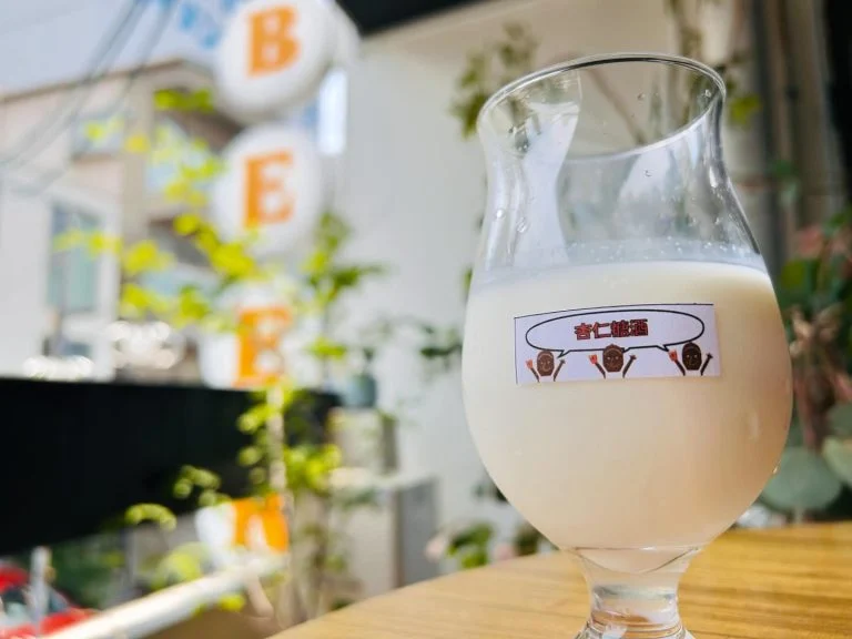 名古屋駅周辺で昼から楽しむビールと多彩なメニュー