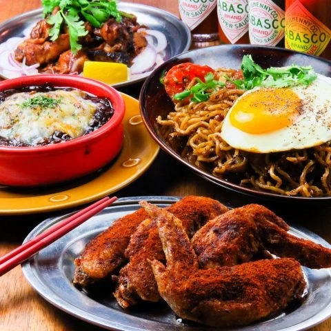 名駅で名古屋飯をいろいろとアレンジした新名古屋飯を楽しんでいただけます
