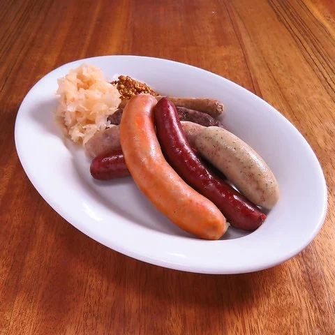 名駅でパーティーにもぴったりなボリューム満点の料理をご用意！おすすめは種類豊富な「ソーセージ」